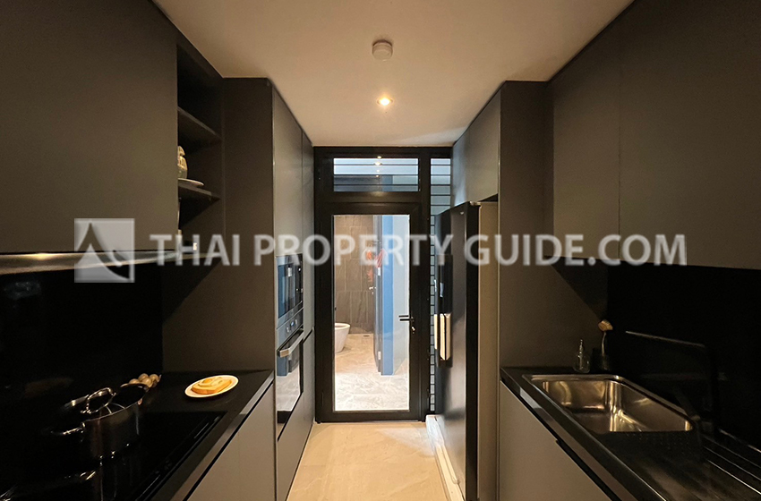 House with Private Pool in Srinakarin 